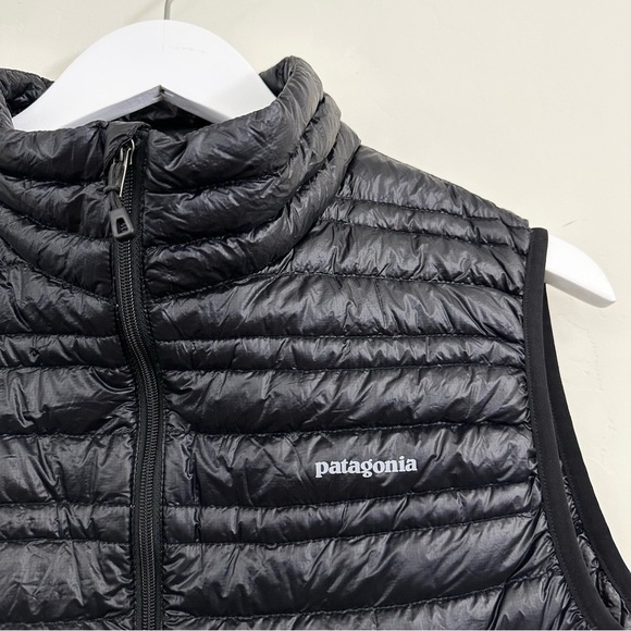 Patagonia Women's Ultralight Down Vest Black BLK 84780SP13 - Picture 4 of 10